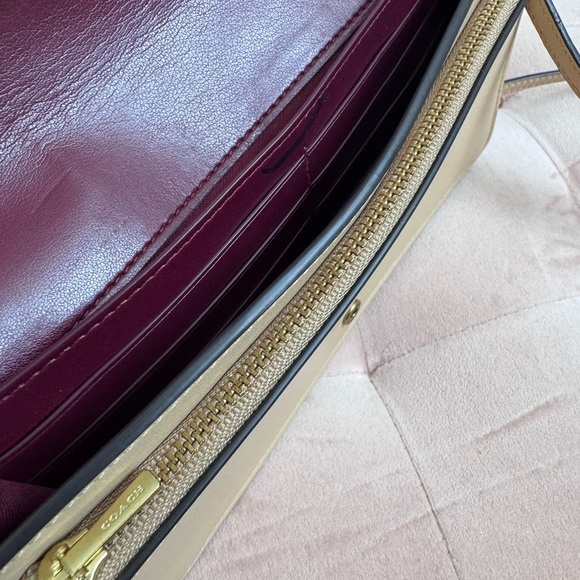 Hayden Foldover Crossbody Clutch In Signature Canvas With Wave Patchwork - Picture 7 of 10